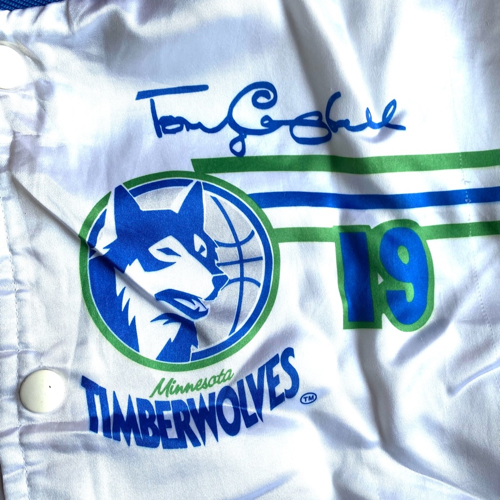 Vintage NBA Minnesota Timberwolves Tony Campbell Chalk Line Fanimation Jacket - Picture 5 of 6